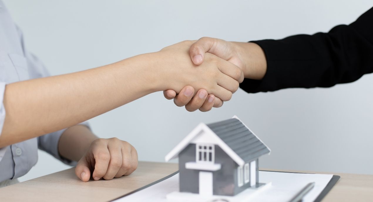 Selling with a Realtor vs. FSBO: Which Is Better to Sell Your Home?