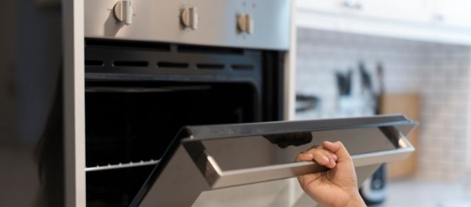 5 Common Oven Problems and How to Fix Them 5 Common Oven Problems and How to Fix Them